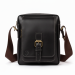 شنطة كروس رجالي جلد طبيعي بقري كامل غير معالج بقفل مغناطيسي وبكلة – صناعة يدوية مصرية لون اسود